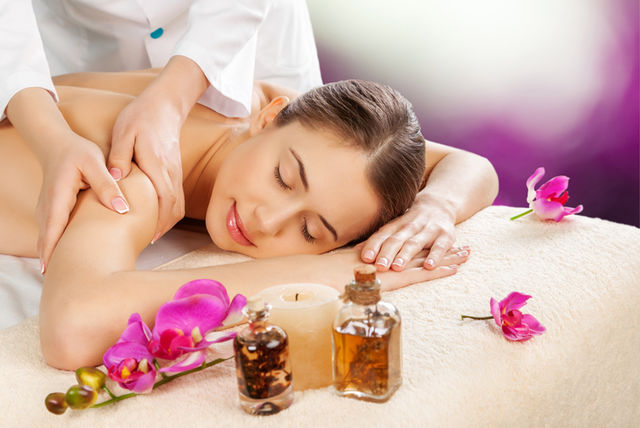 Aroma Rejuvenating Massage